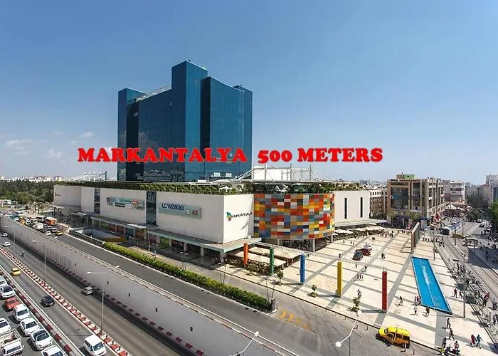 Oezguer Isiklar